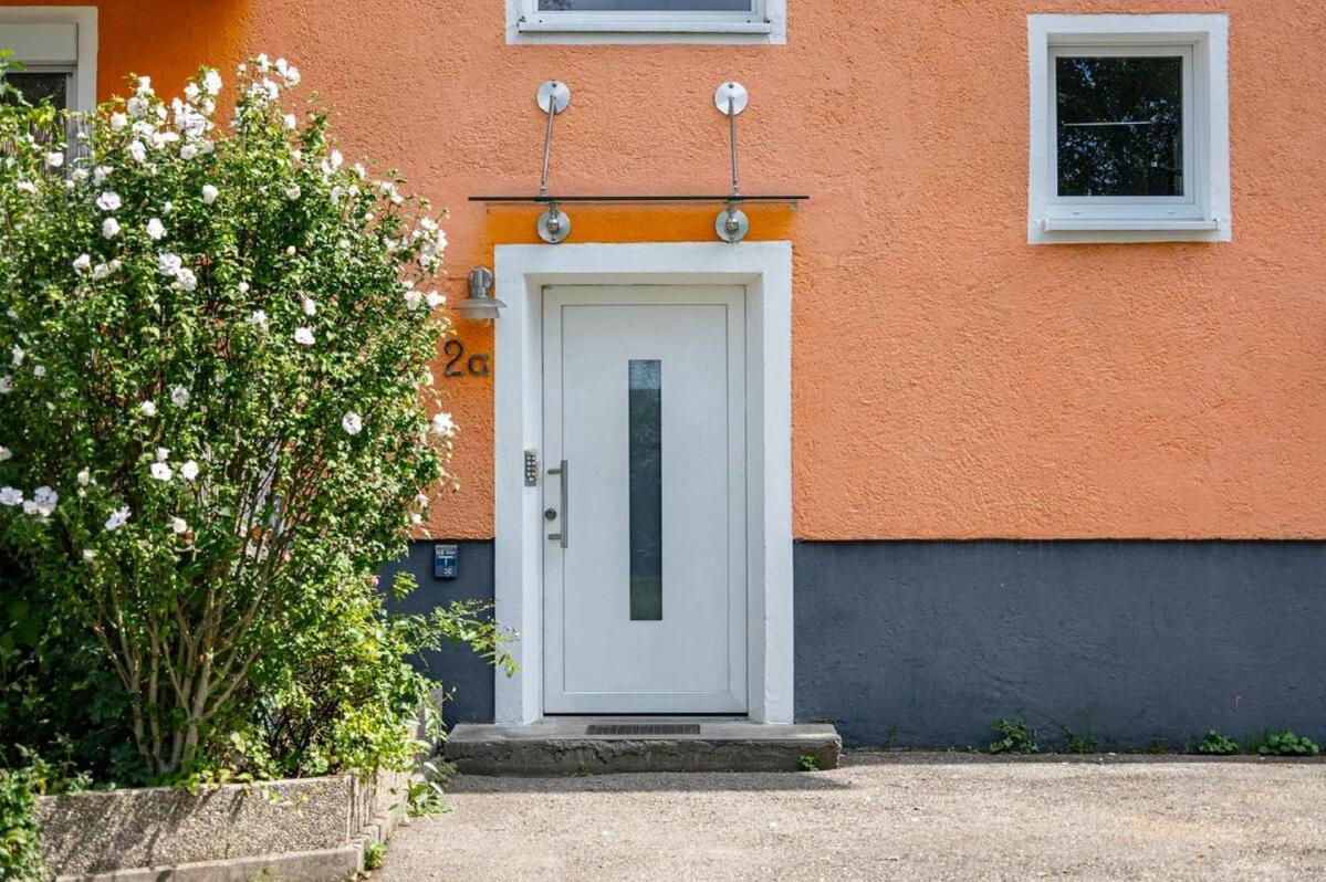 Yay - 65M2 Apartment Am Bahnhof - Smart Tv - Internet - Kaffee - Waschmaschine - Trockner Mühldorf المظهر الخارجي الصورة