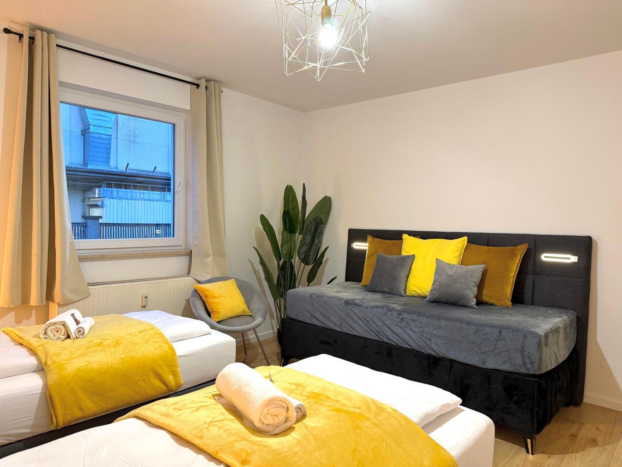 Yay - 65M2 Apartment Am Bahnhof - Smart Tv - Internet - Kaffee - Waschmaschine - Trockner Mühldorf المظهر الخارجي الصورة