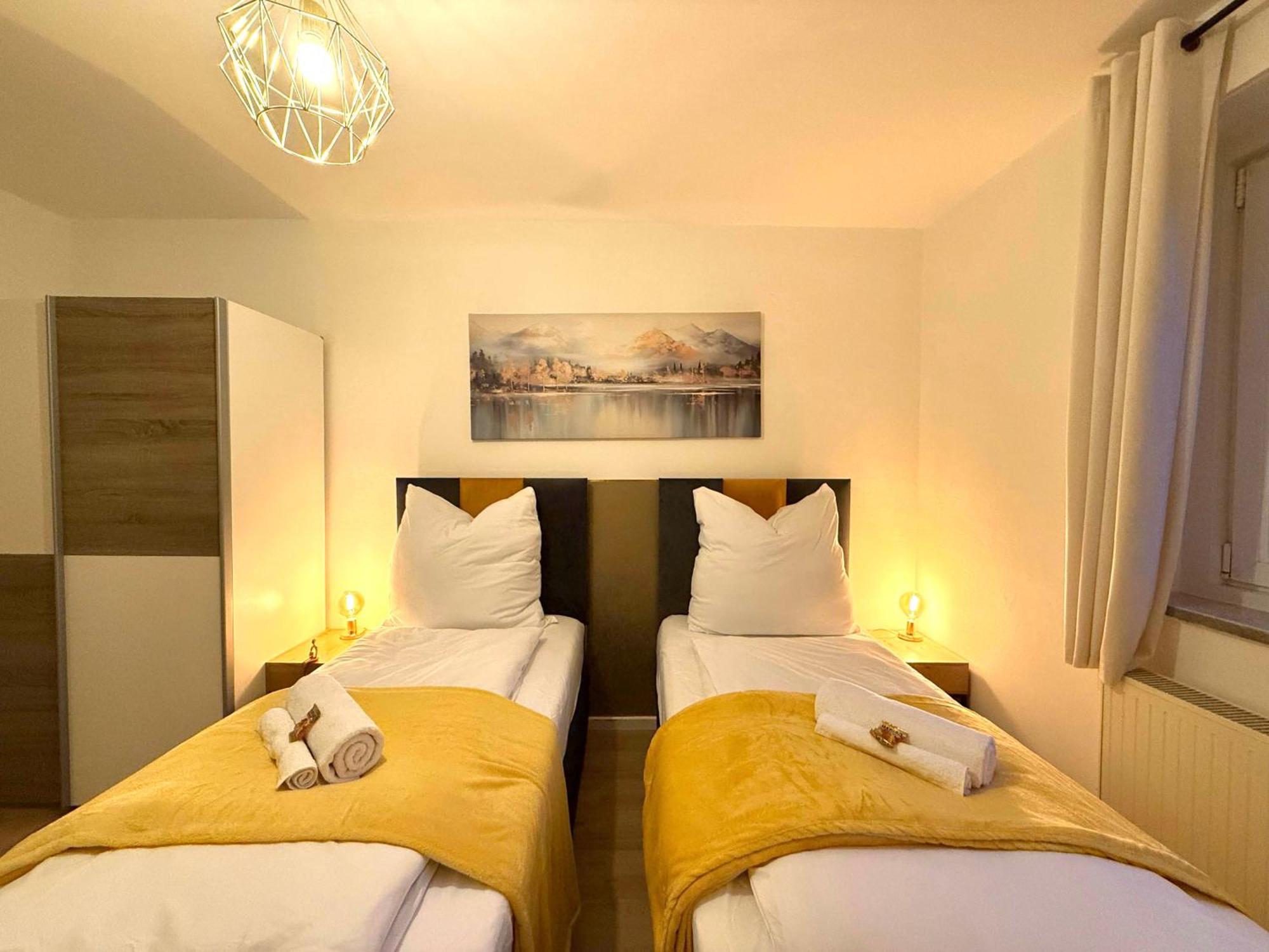 Yay - 65M2 Apartment Am Bahnhof - Smart Tv - Internet - Kaffee - Waschmaschine - Trockner Mühldorf المظهر الخارجي الصورة